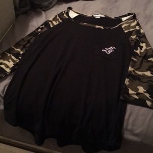 quarter sleeve shirt